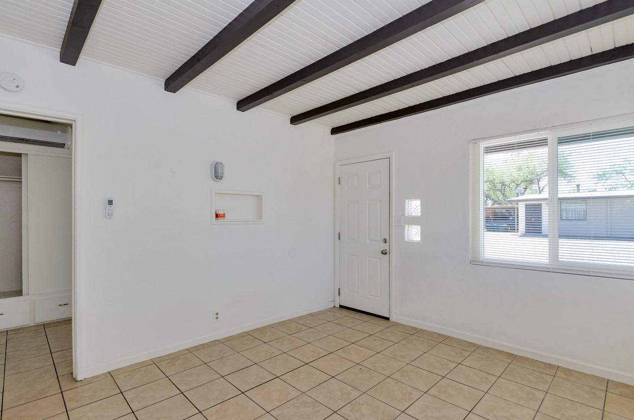 3048 N Sparkman Blvd - Photo 5 of 27