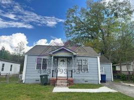 featured image of 745 Henderson Dr