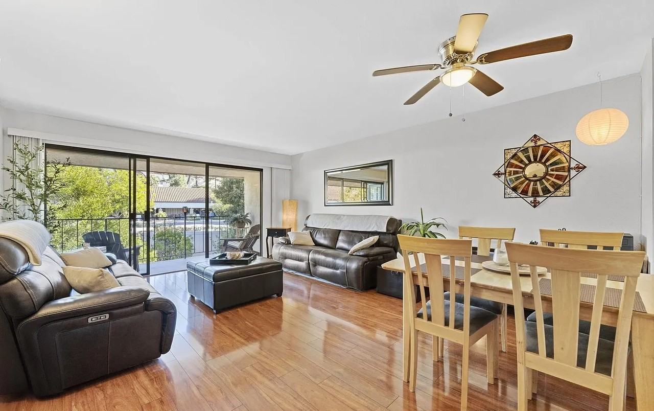 17607 Pomerado Rd - Photo 7 of 11