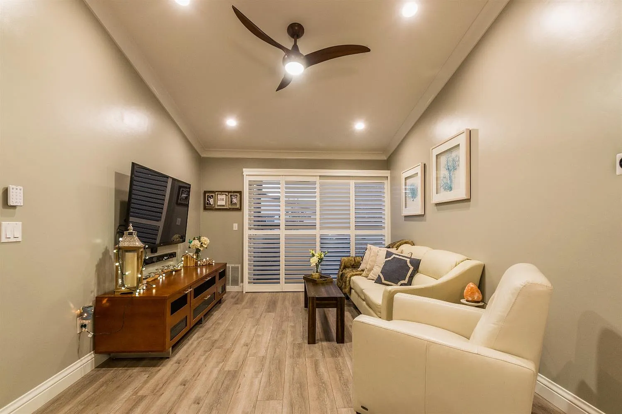 8020 Walerga Rd - Photo 7 of 12