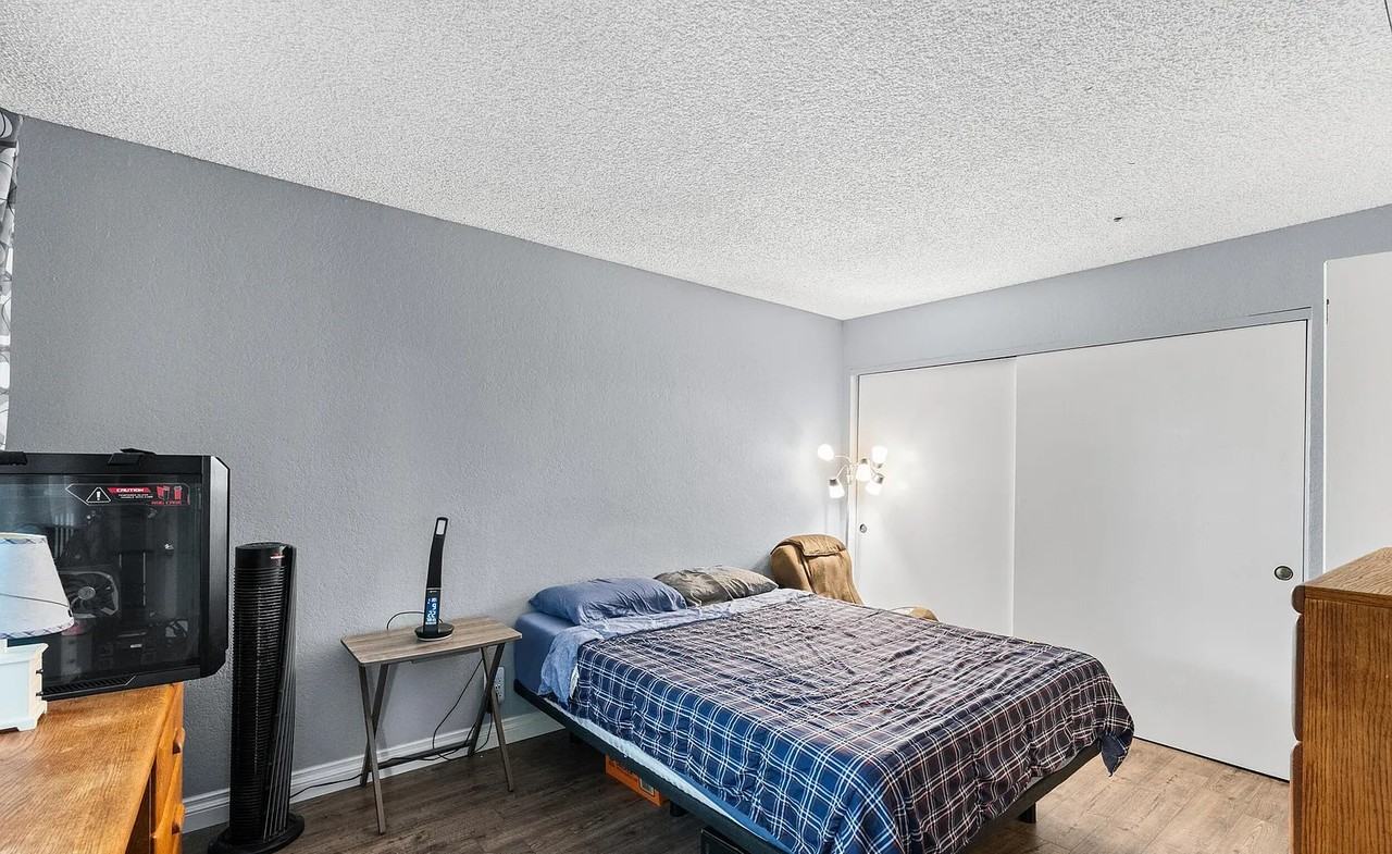 321 Inger Dr - Photo 3 of 11