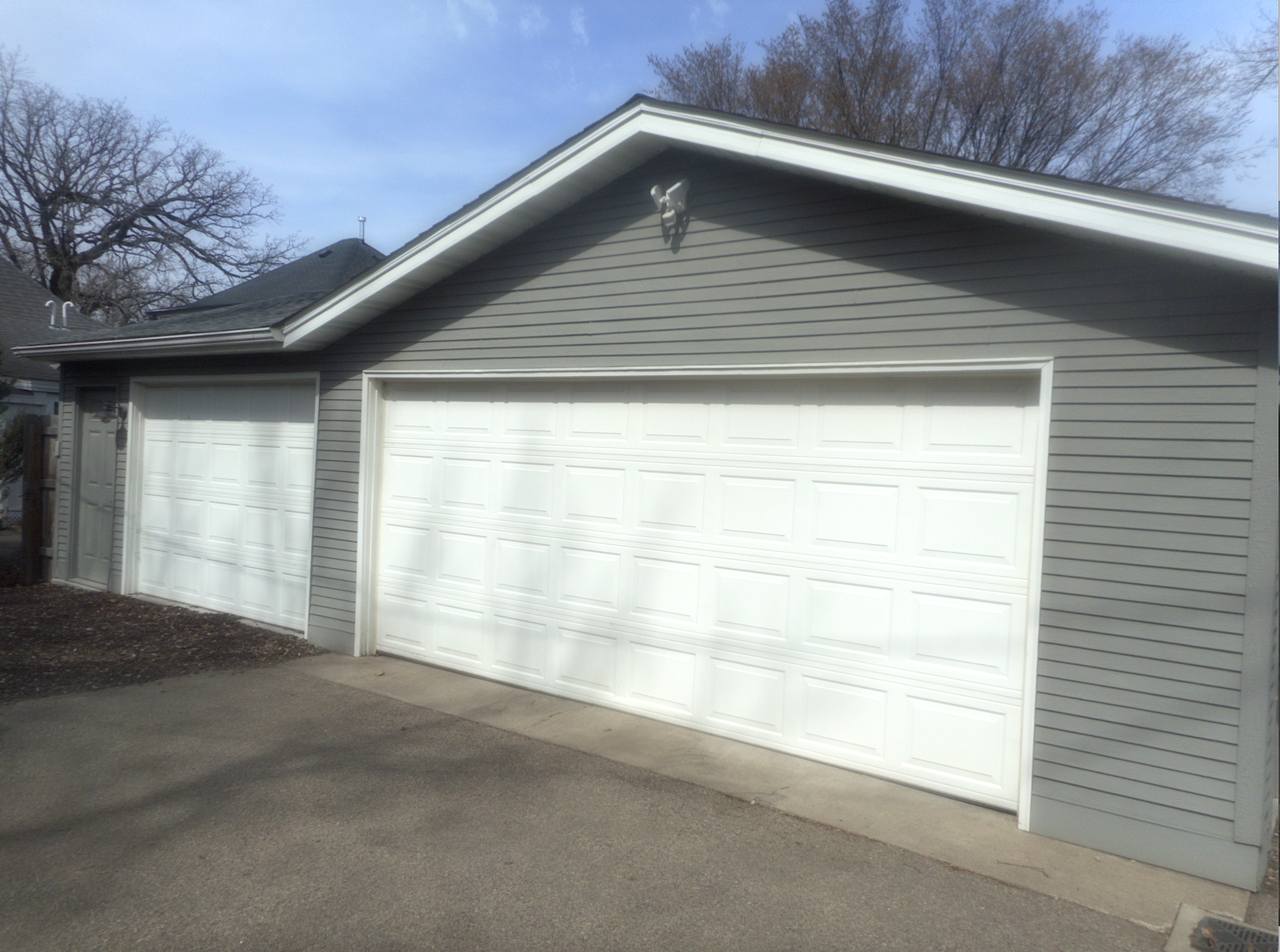 4412 Washburn Ave S #2 - Photo 7 of 10