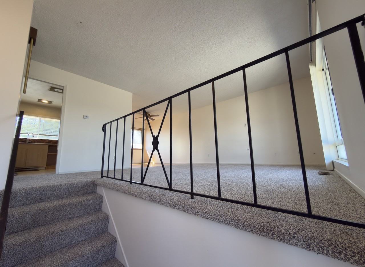 582 Carina Dr - Photo 3 of 27