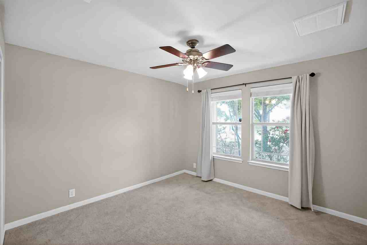 1313 April Meadows Loop - Photo 6 of 21