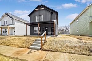 featured image of 1135 W 21st St