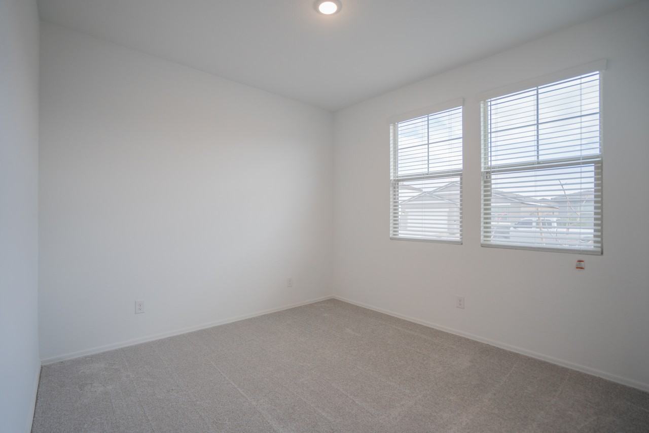 46870 W Cansados Rd - Photo 4 of 36