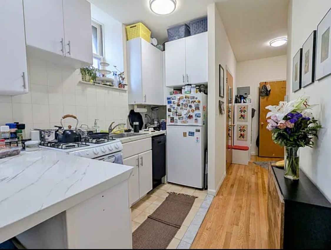 60 W 75th St #3G - Photo 3 of 19