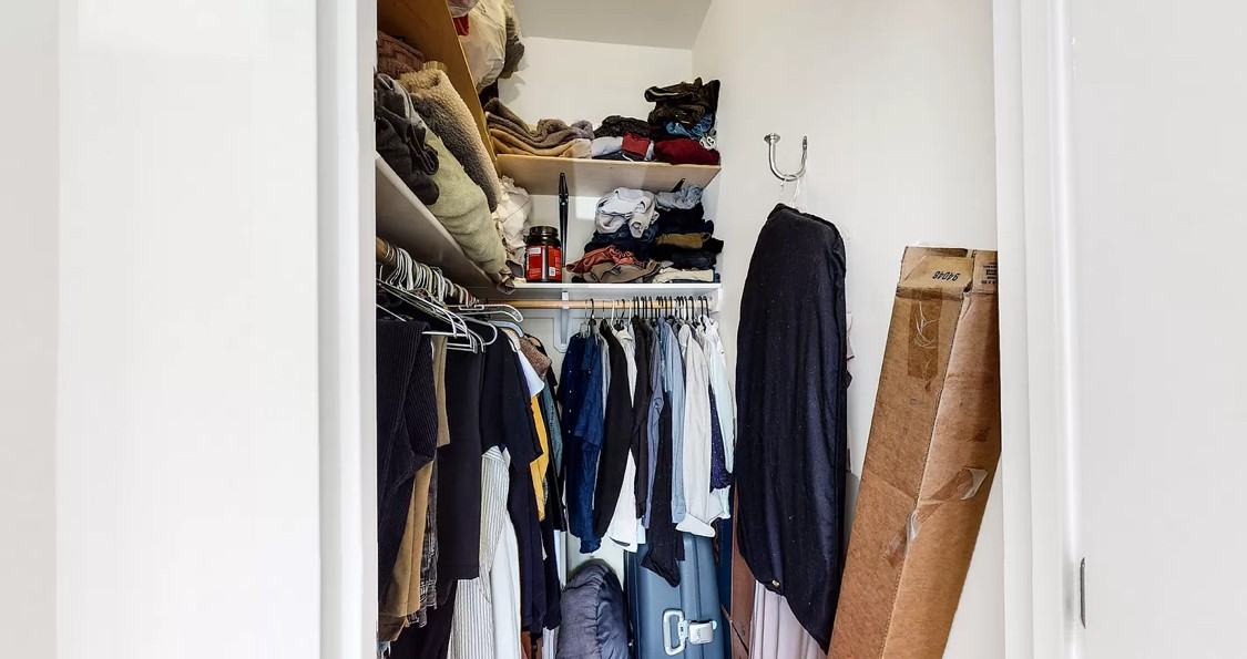 226 15th St #2C - Photo 3 of 11