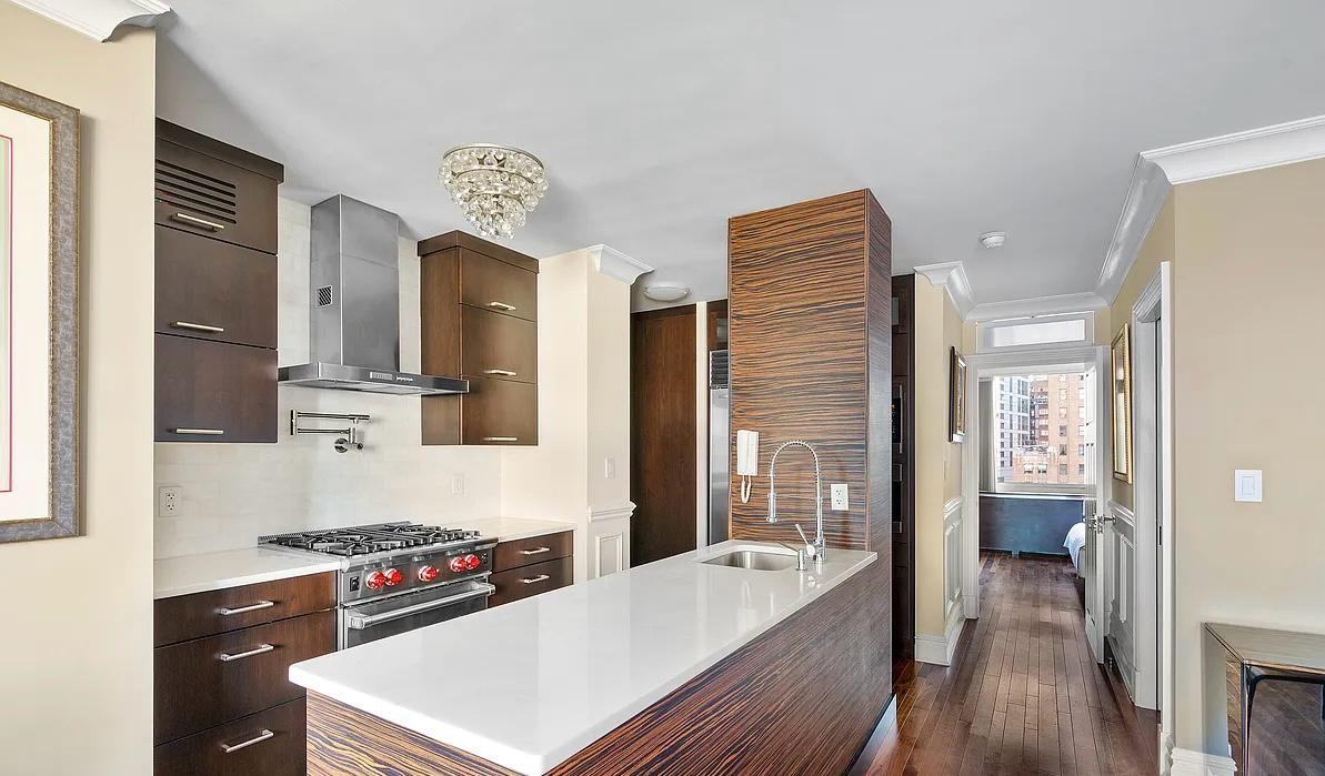 250 S End Ave #10G - Photo 4 of 8