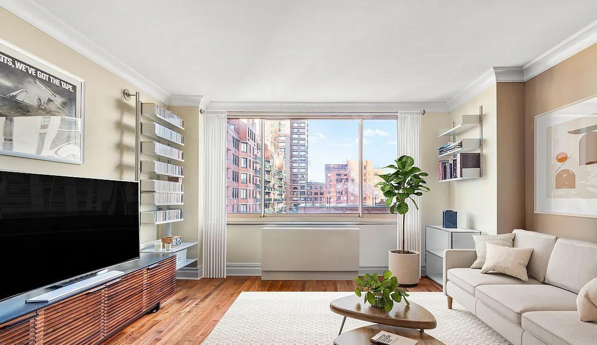 250 S End Ave #10G - Photo 6 of 8