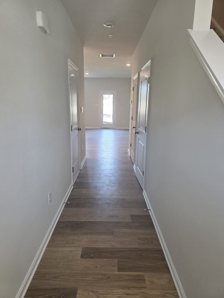 1307 Sugarplum Ln - Photo 5 of 16