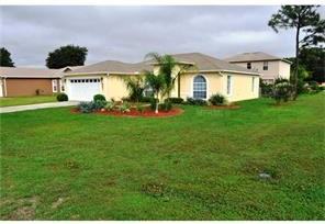 601 Fisher Ct - Photo 2 of 8