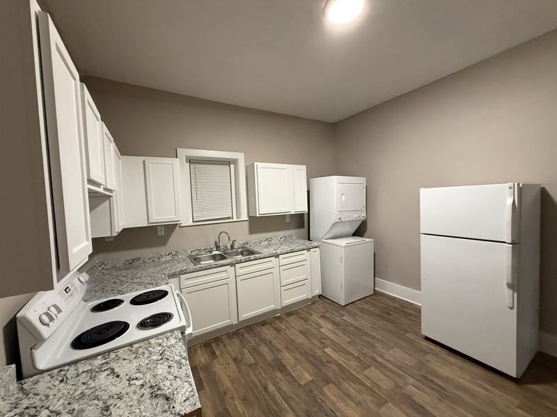 741 E Trigg Ave - Photo 2 of 16