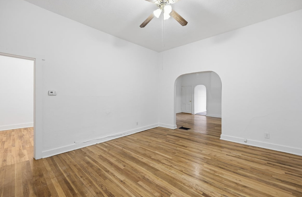 911 S El Paso St - Photo 3 of 20