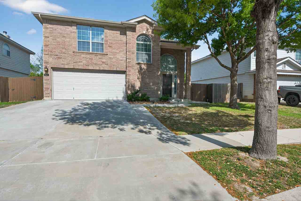 9827 Palomino Oaks - Photo 2 of 35