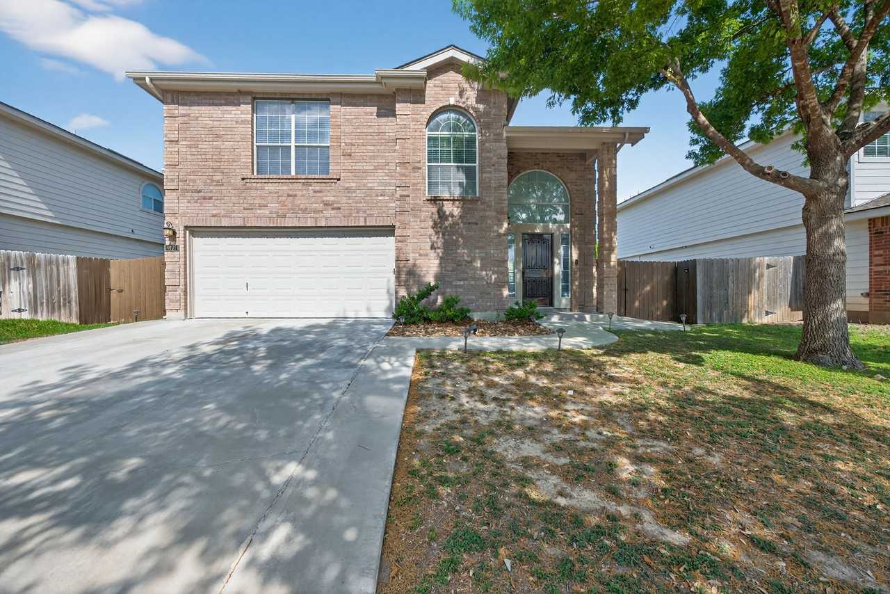9827 Palomino Oaks - Photo 3 of 35