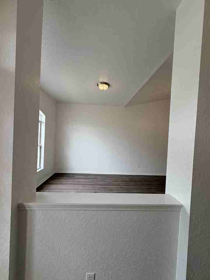 9880 Sw 56th Ave - Photo 3 of 41