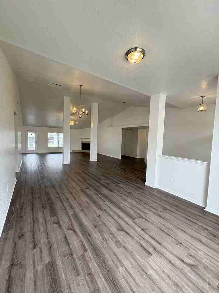 9880 Sw 56th Ave - Photo 4 of 41