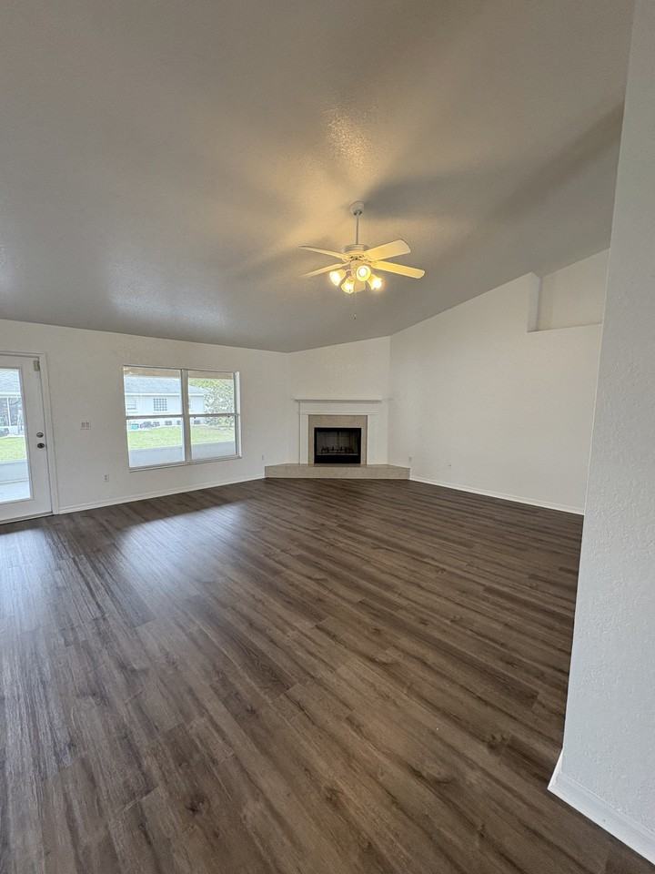 9880 Sw 56th Ave - Photo 5 of 41