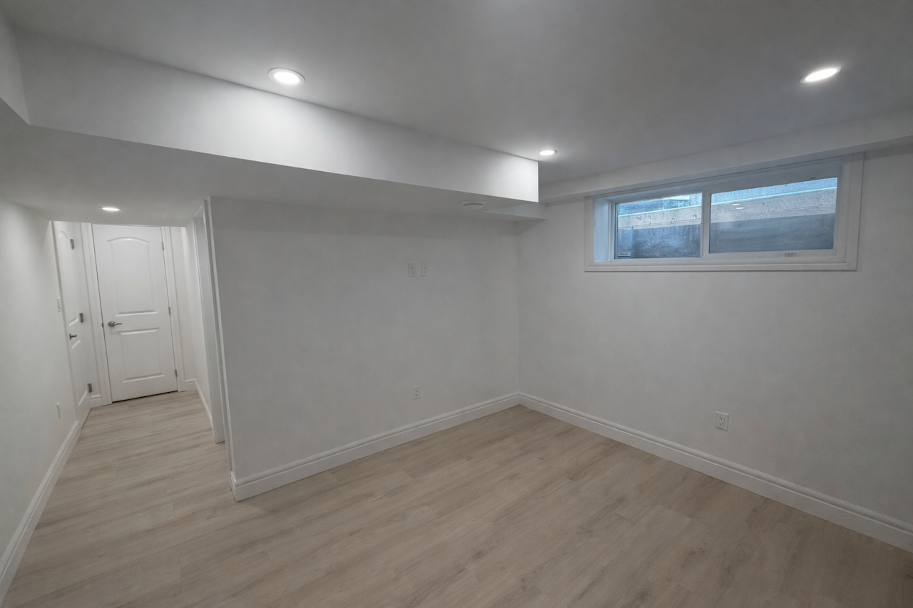 10816 64 Ave Nw Bsmt #Bsmt - Photo 3 of 9