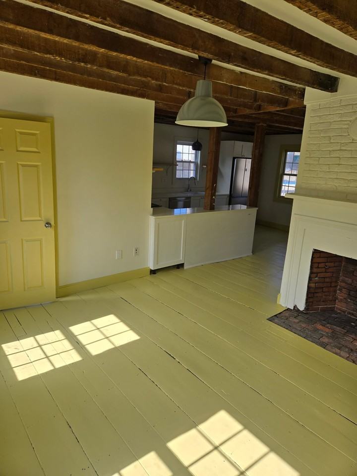 5 Oil Mill Ln #5 - Photo 3 of 8