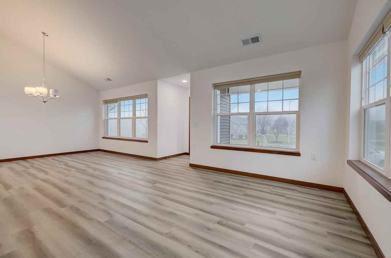 1921 Eastwood Way #1921 - Photo 4 of 32