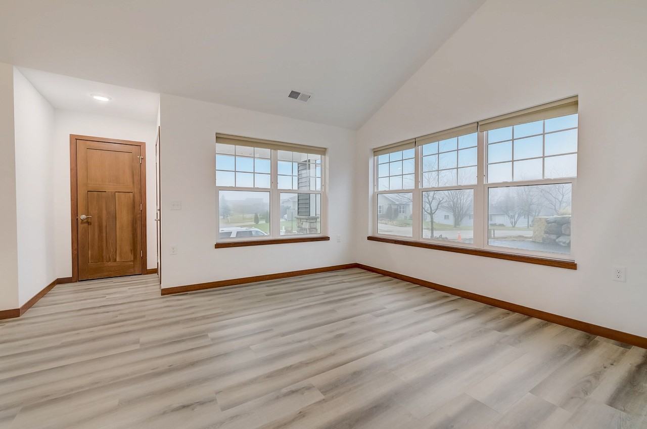 1921 Eastwood Way #1921 - Photo 5 of 32