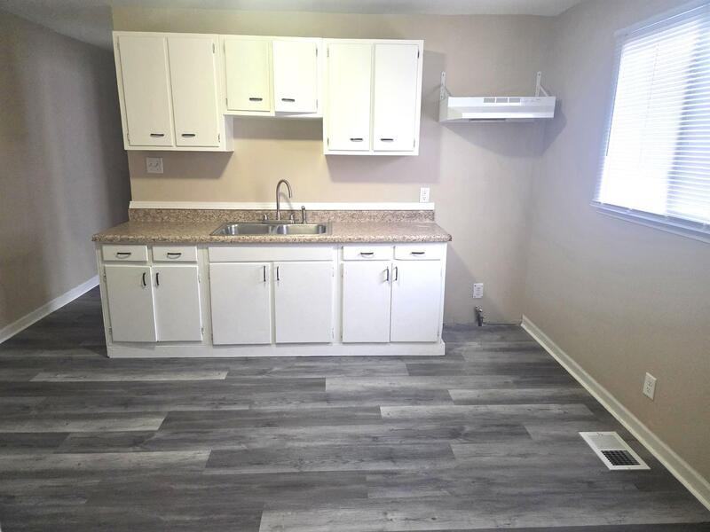 247 S Randolph St - Photo 3 of 10