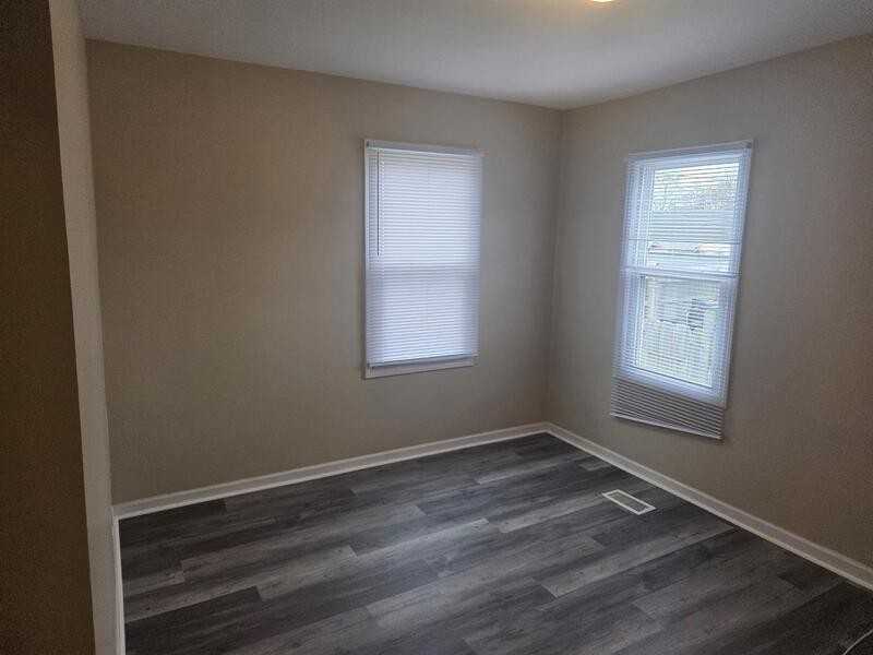 247 S Randolph St - Photo 6 of 10