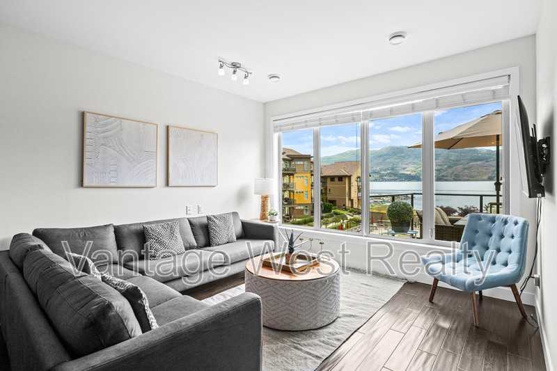 4098 Pritchard Dr N - Photo 3 of 44