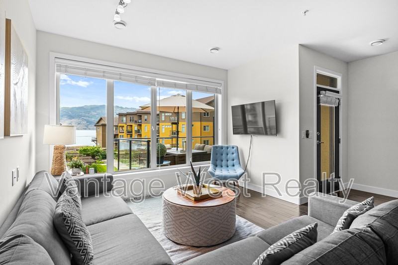 4098 Pritchard Dr N - Photo 5 of 44