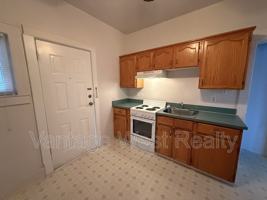 featured image of 102 Winnipeg St