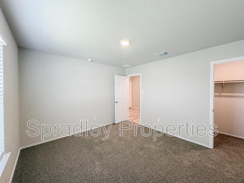 1012 Ribeye Rd - Photo 5 of 16