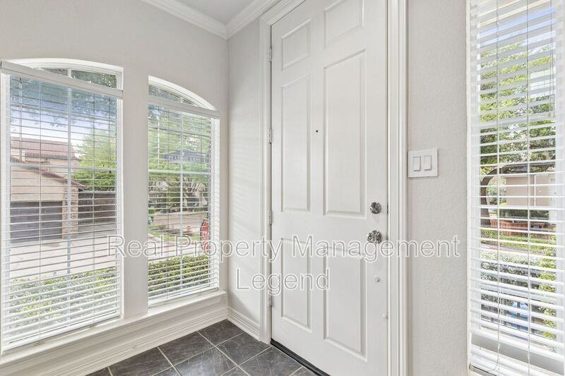 4097 Oberlin Way - Photo 3 of 27