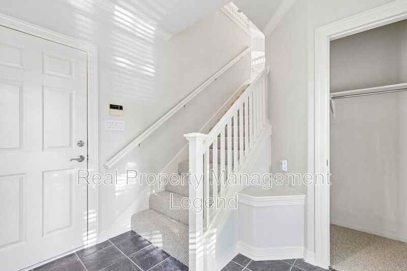 4097 Oberlin Way - Photo 4 of 27