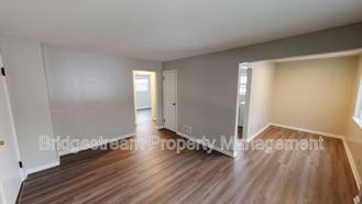 619 Gainsborough Rd #4 - Photo 1 of 1