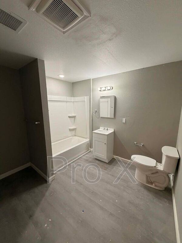 121 Byers Ave - Photo 5 of 15