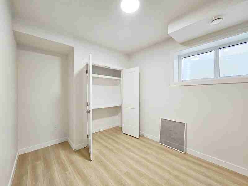 1812 155 Ave Nw - Photo 7 of 9