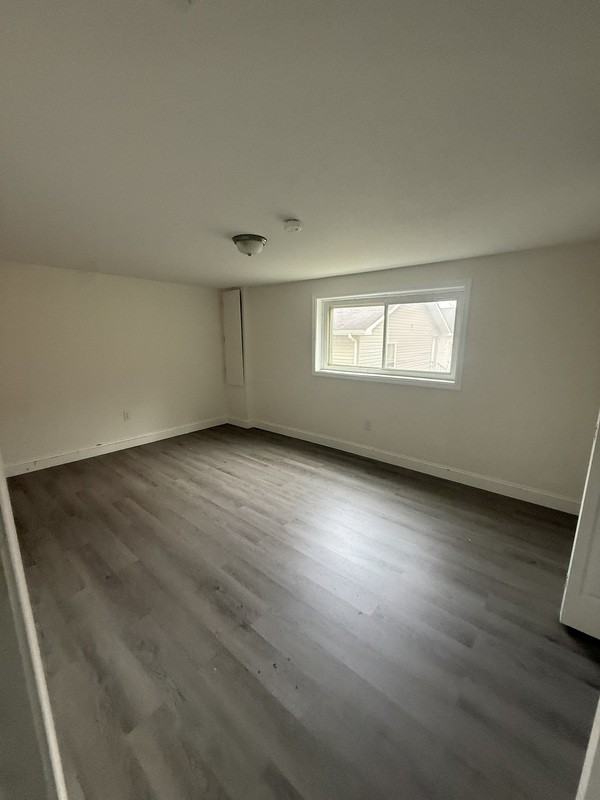 1300 Windsor Ave - Photo 2 of 10