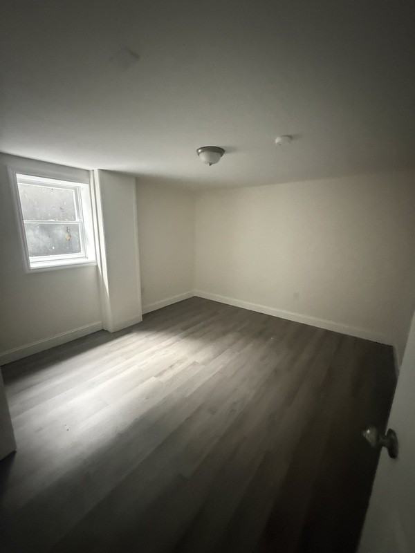 1300 Windsor Ave - Photo 6 of 10