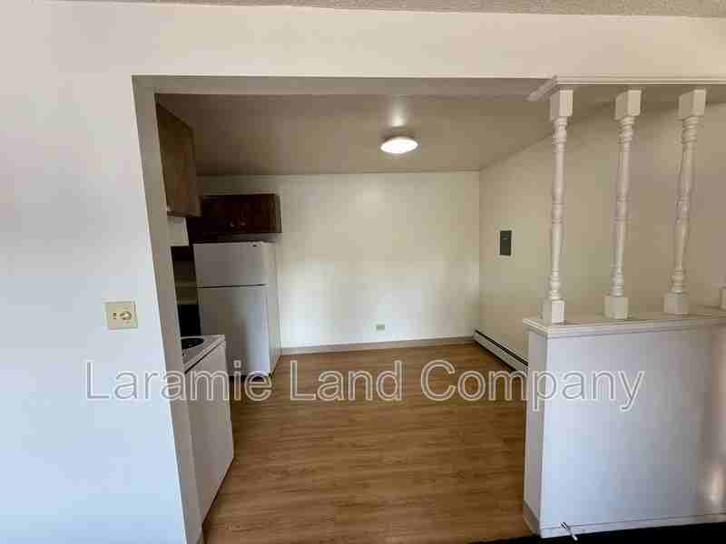 1503 E Baker St - Photo 3 of 11