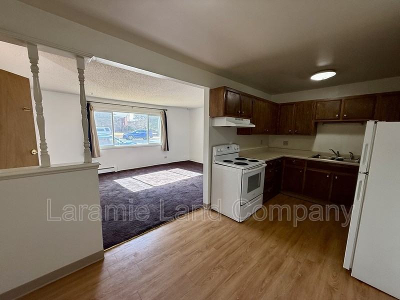 1503 E Baker St - Photo 4 of 11