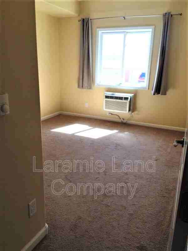 1157 N 17th St - Photo 2 of 8