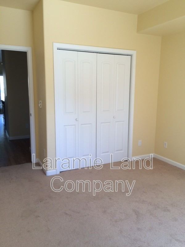 1157 N 17th St - Photo 7 of 8