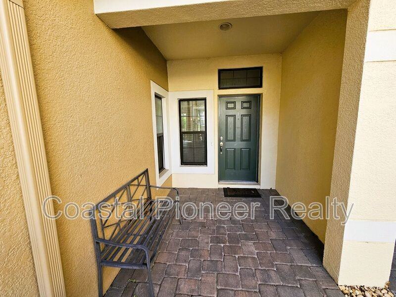 30219 Southwell Ln - Photo 4 of 48