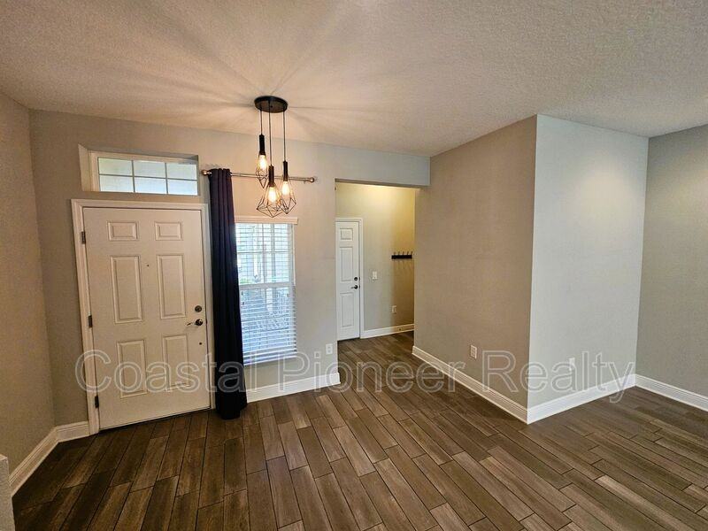 30219 Southwell Ln - Photo 5 of 48