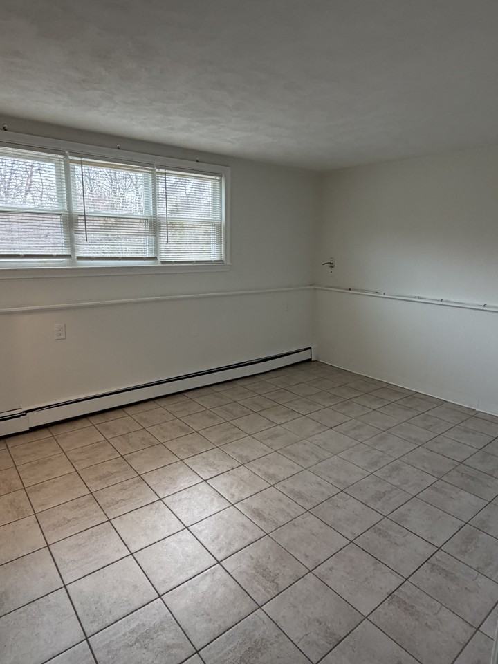 Lexington St. & Ridge Lane #B2 - Photo 6 of 13