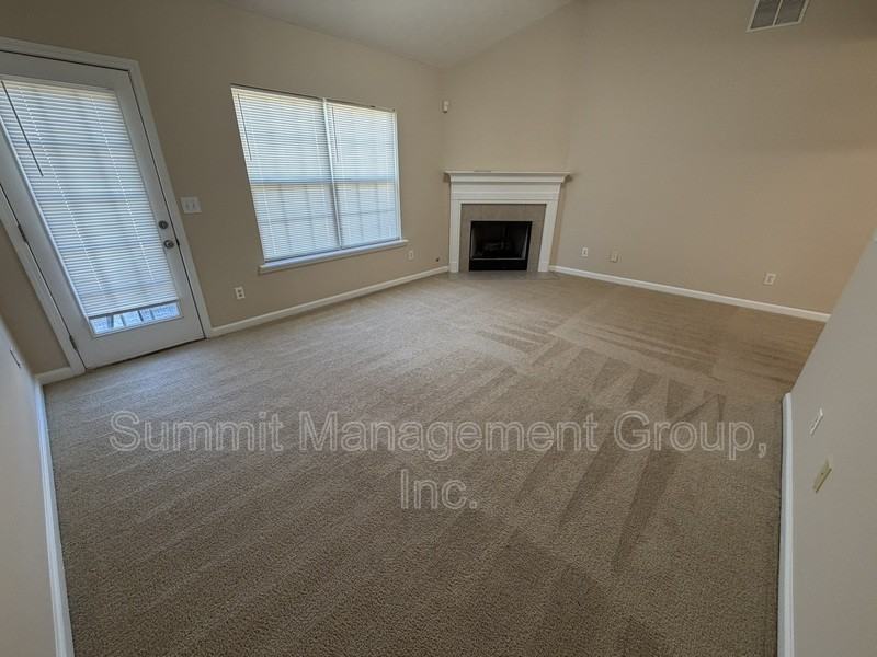 3965 Brushymill Ct - Photo 3 of 31