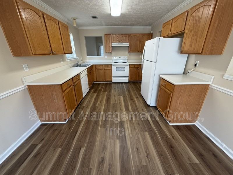 3965 Brushymill Ct - Photo 5 of 31