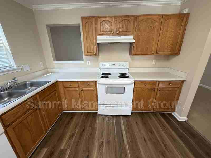 3965 Brushymill Ct - Photo 7 of 31